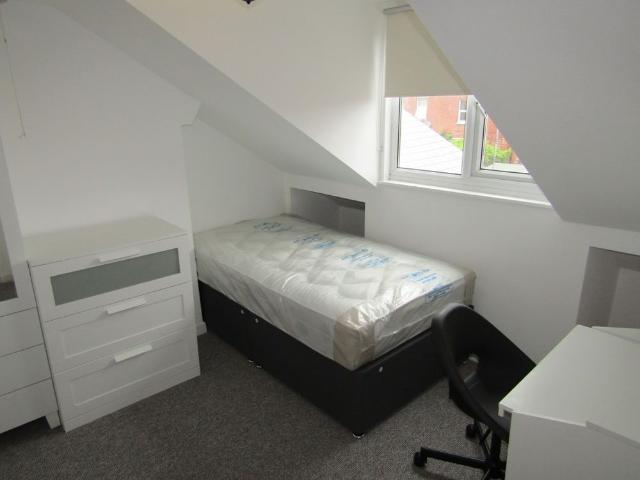 1 bed House Share To Let