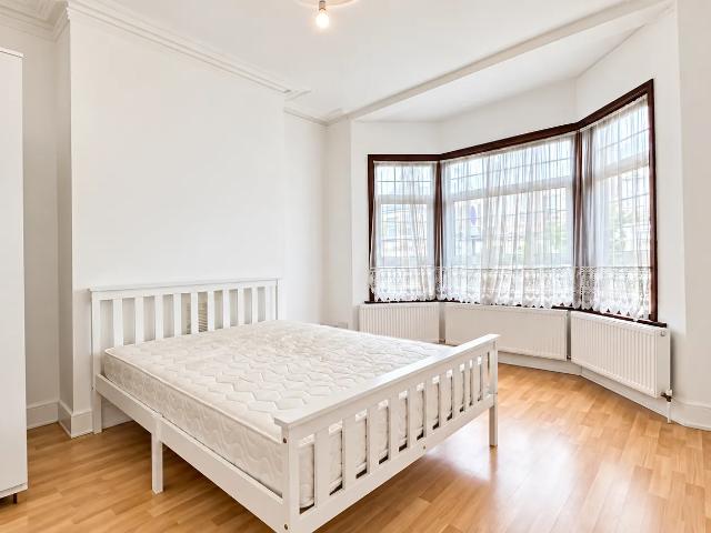 1 bed house share to rent in Brewery Road, Plumstead