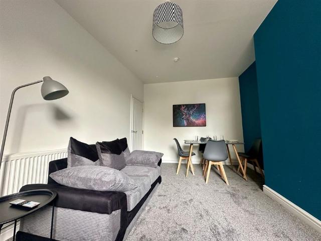 1 bed house share to rent in Derby Street, Colne, BB8