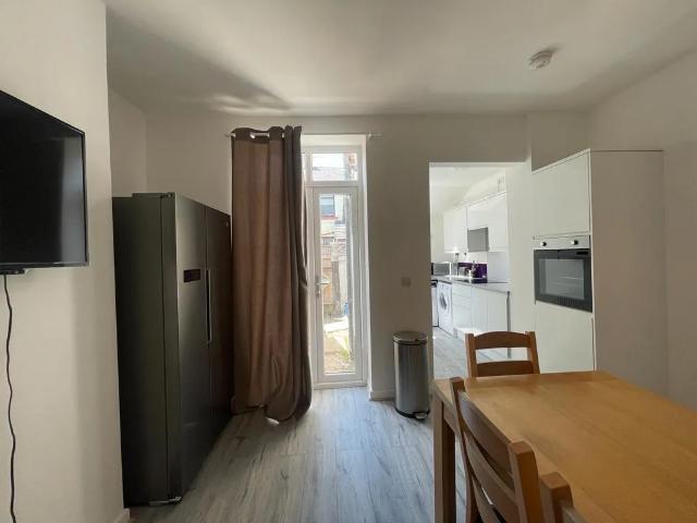 1 bed house share to rent in Queen Victoria Road, Burnley, BB10