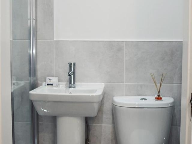 1 bed house share to rent in Woodbine Road, Burnley, BB12