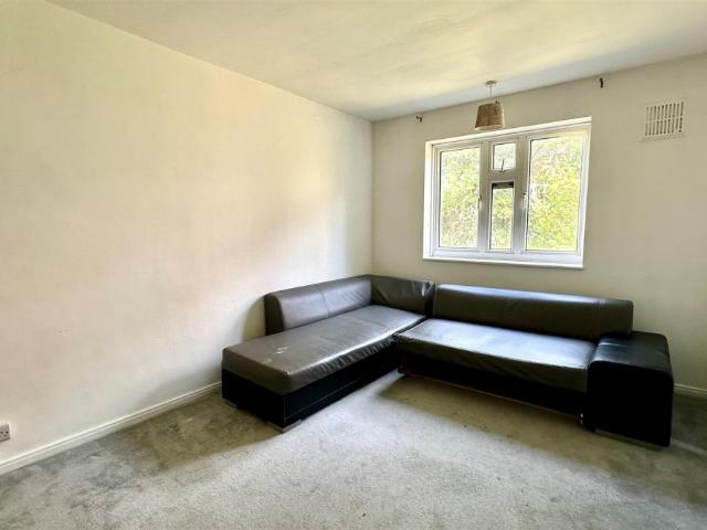 1 Bed House share to rent