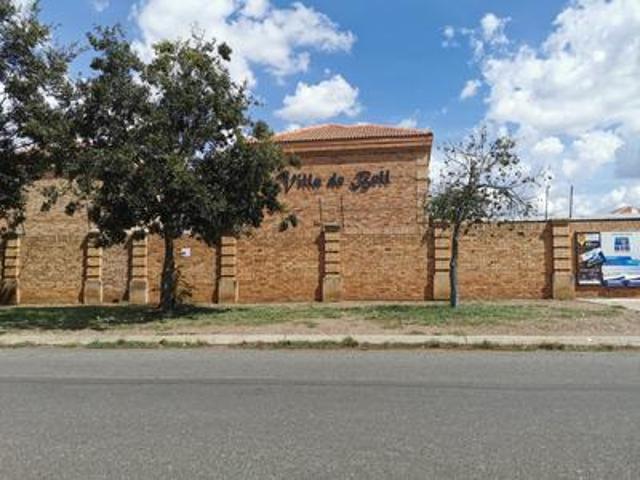 1 bed in sharing 2 bed apartment d.