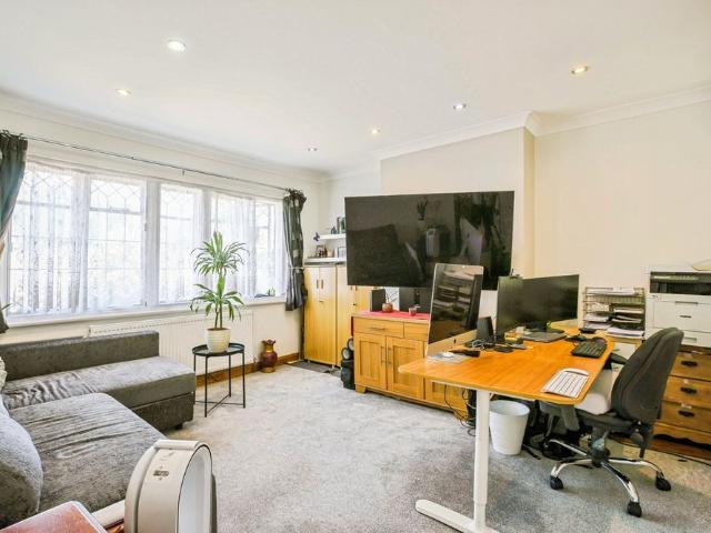 1 Bed Maisonette, Chatsworth Road, CR0
