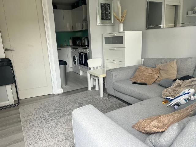 1 Bed Maisonette, The Ridings, LU3