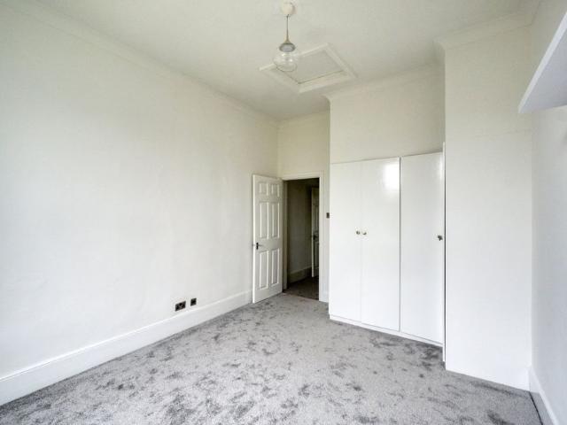 1 bed Maisonette To Let