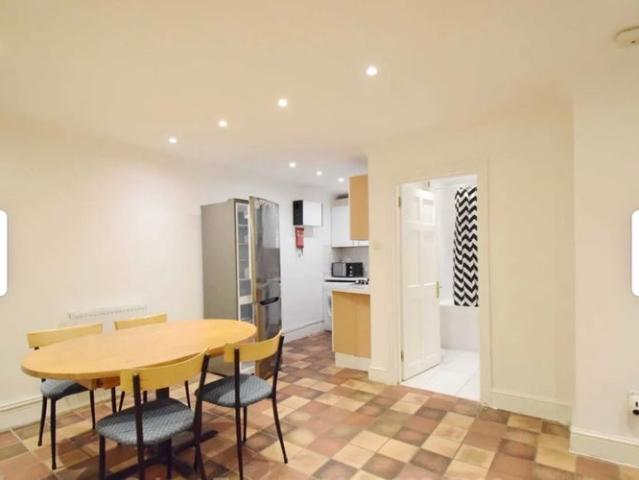 1 Bed Mews House | Short Term Rental 2 Months