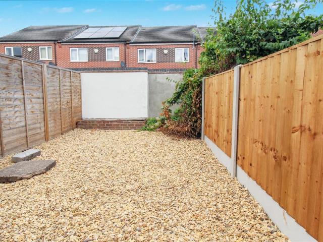 1 bed property to rent in City Road GF Single Bedroom, Beeston, NG9 2LQ