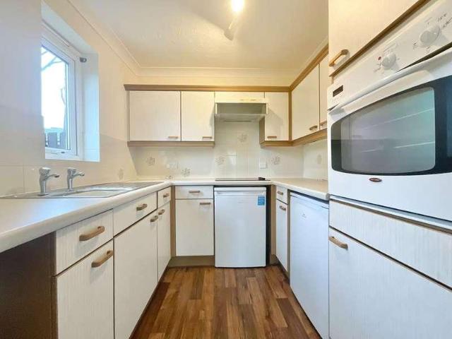 1 bed flat for sale