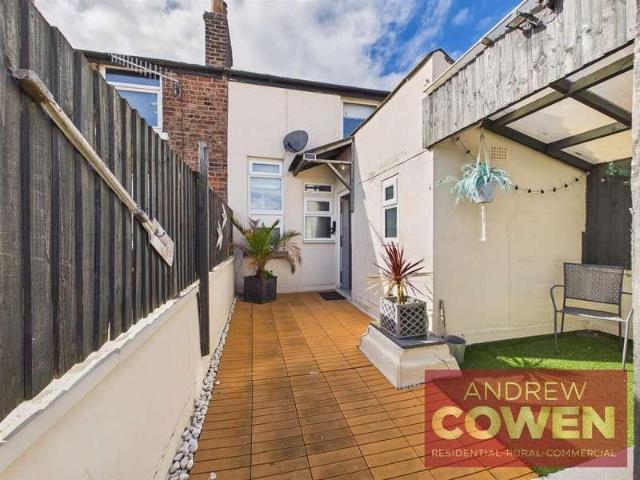 1 bed house for sale