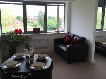 1 Bed Studio Apartment Cowley