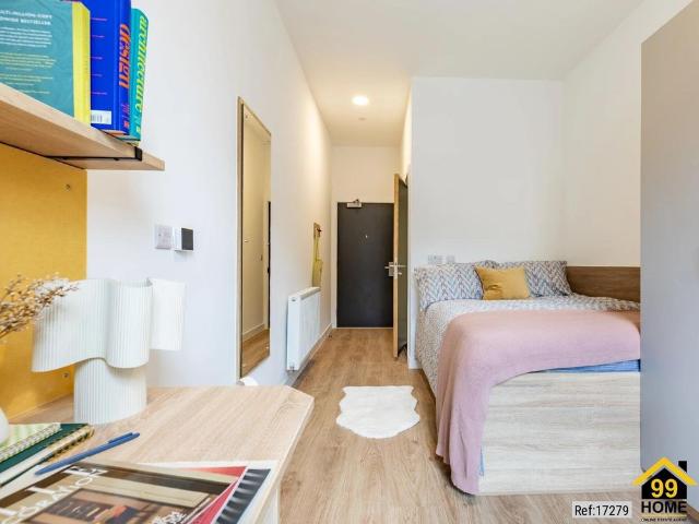 1 bed Studio in Beckton House Station Road, Beeston, NG9 2WA