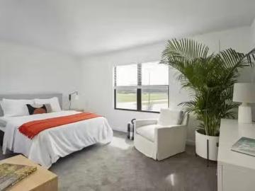 1 Bedroom 1.5 Bathroom Villa
