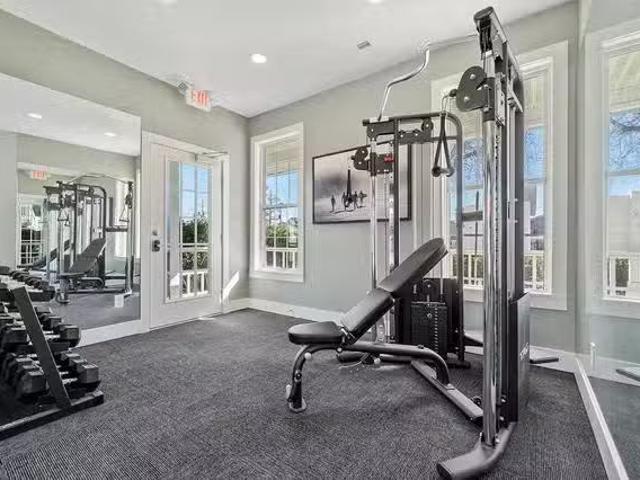 1 Bedroom 1.5 Bathroom