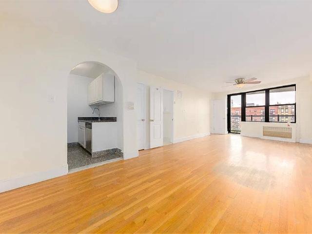 1 BEDROOM 1 BATH APARTMENT FOR RENT