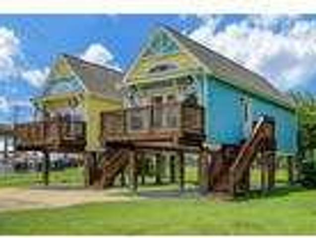1 Bedroom 1 Bath In Kemah TX 77565