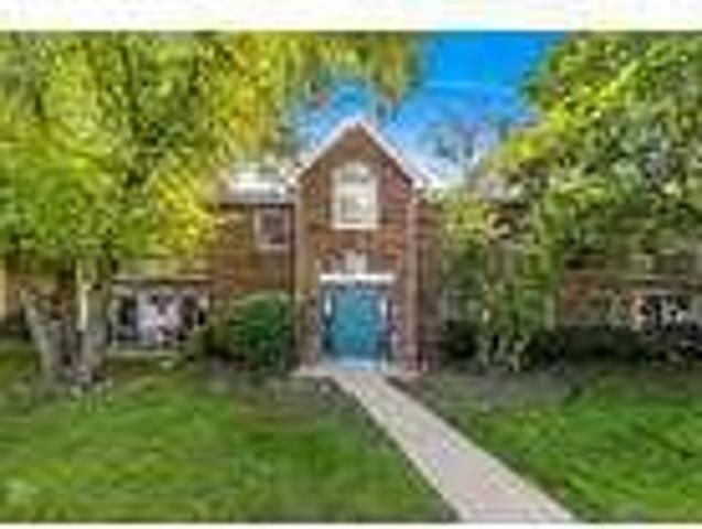 1 Bedroom 1 Bath In Lake In The Hills IL 60156