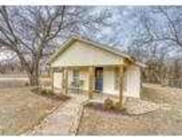 1 Bedroom 1 Bath In Llano Texas 78643
