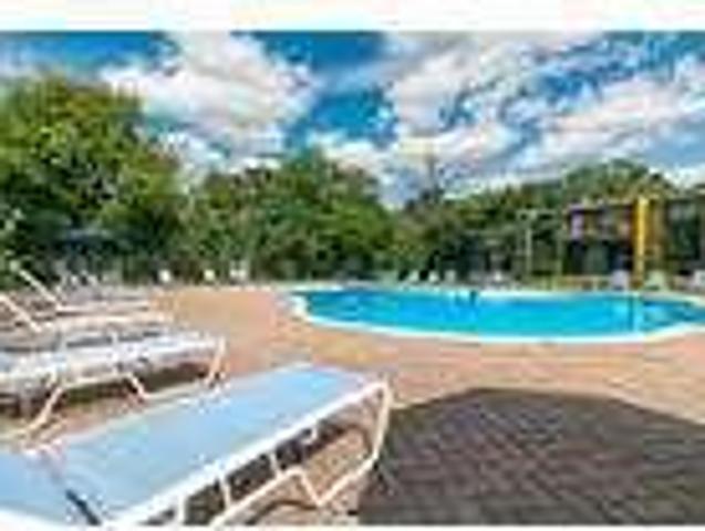 1 Bedroom 1 Bath In Woodridge IL 60517