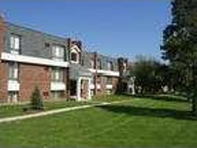 1 Bedroom 1 Bath In Woodridge IL 60517
