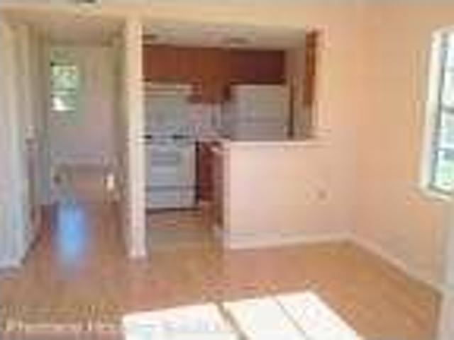 1 Bedroom 1 Bath In Zephyrhills FL 33542
