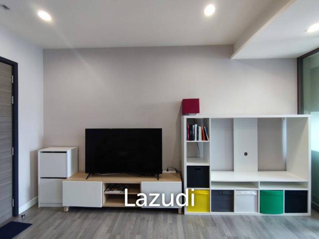 1 Bedroom 1 Bathroom 47 SQ.M. The Room Sathorn