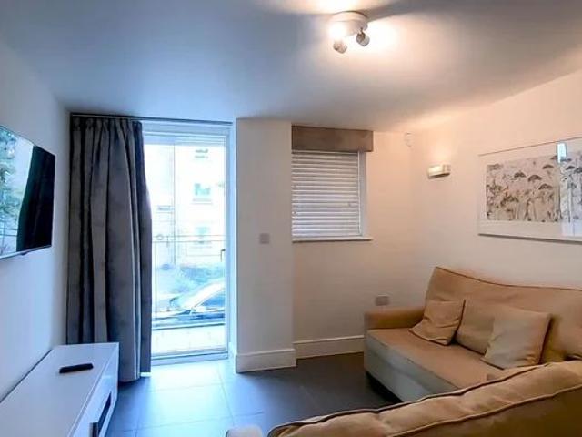 1 Bedroom 1 Bathroom