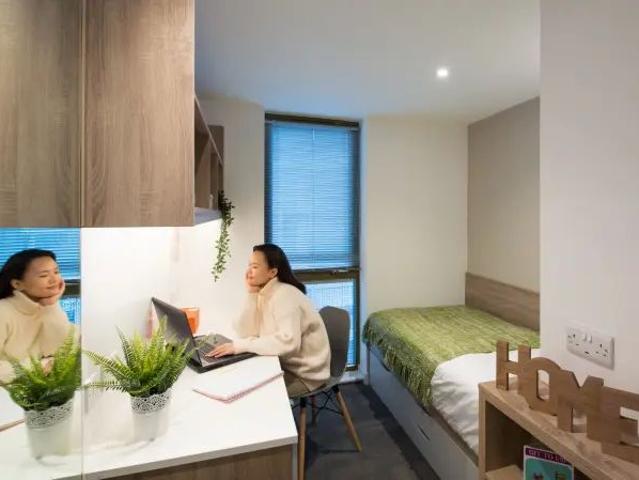 1 Bedroom, 1 Bathroom