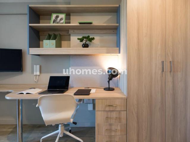 1 Bedroom, 1 Bathroom