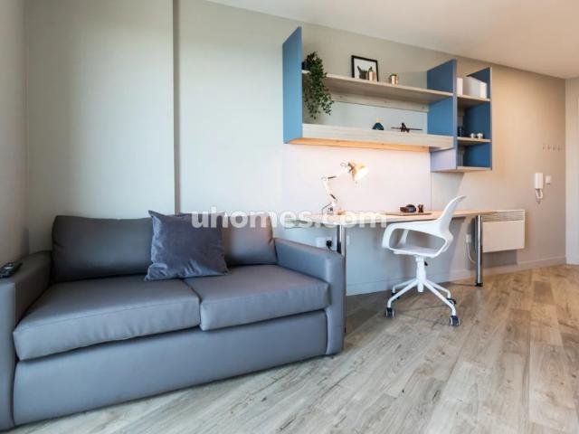 1 Bedroom, 1 Bathroom