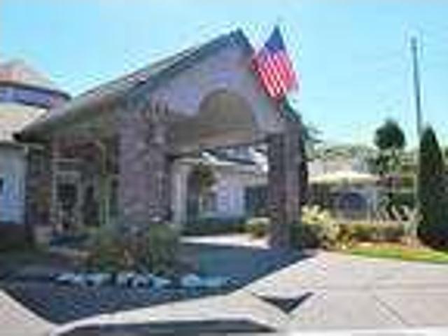 1 Bedroom 1 Bathroom $1590 Per Month