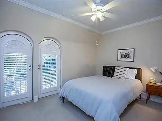 1 Bedroom 1 Bathroom