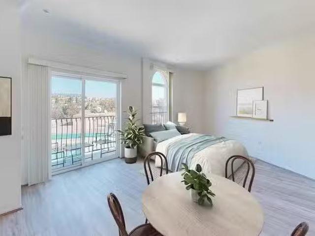 1 Bedroom 1 Bathroom Apartment