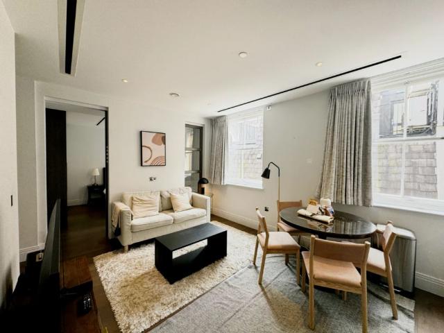 1 Bedroom 1 Bathroom Flat32