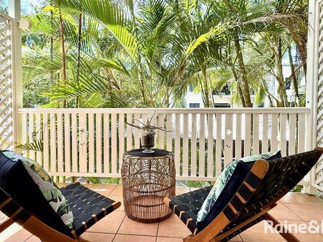 1 BEDROOM: 1 BATHROOM: FULLY FURNISHED: CLOSE TO TOWN & BEACH: POOL
