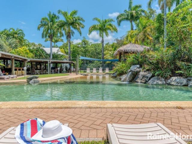 1 BEDROOM: 1 BATHROOM: FULLY FURNISHED: RESORT SYTLE LIVING
