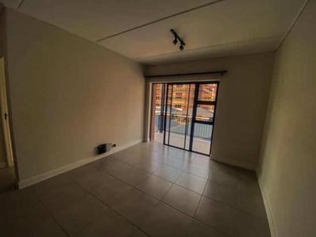1 bedroom, 1 bathroom, second floor.