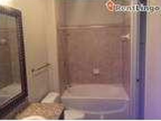 1 bedroom 200 Green Hill Manor Drive