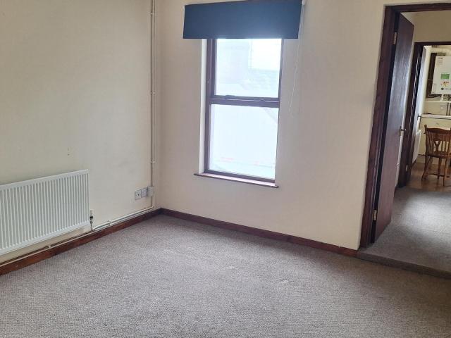 1 Bedroom, 2nd Floor Flat