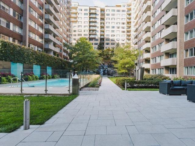 1 Bedroom 3450 Rue Drummond, Montréal