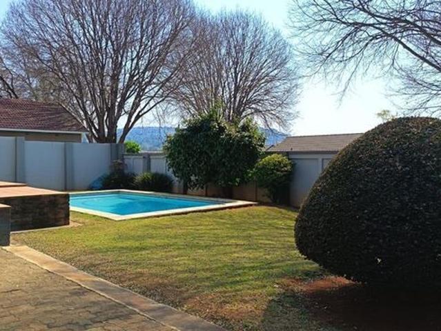 1 Bedroom cottage to rent in Montgomery Park, Johannesburg