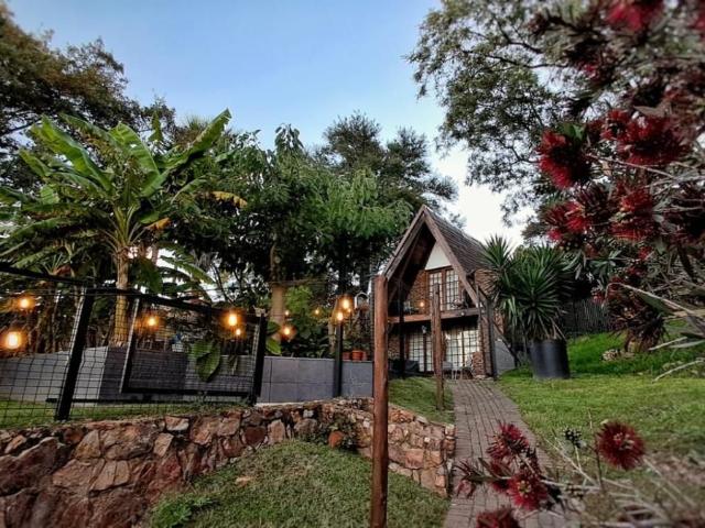 1 Bedroom cottage rented in Northcliff, Randburg