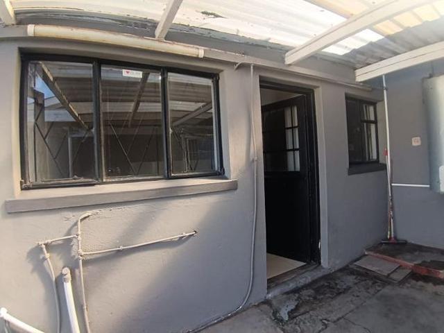1 Bedroom cottage to rent in Belgravia, Cape Town