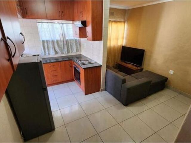 1 Bedroom cottage to rent in Bryanston East, Sandton