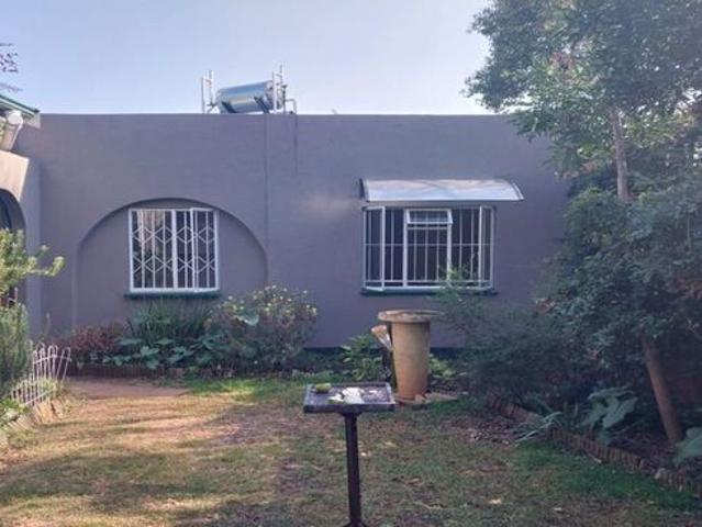 1 Bedroom cottage to rent in Greymont, Johannesburg