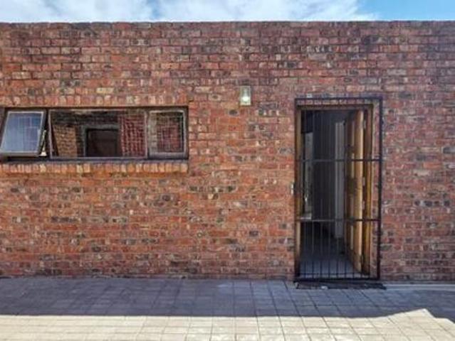 1 Bedroom cottage to rent in Linton Grange, Port Elizabeth