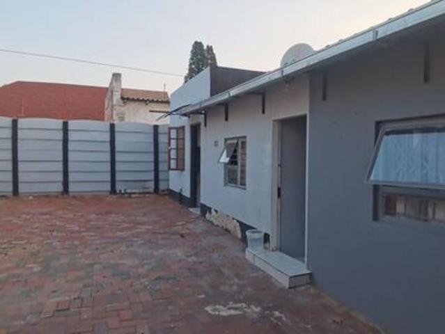 1 Bedroom cottage to rent in Rhodesfield, Kempton Park