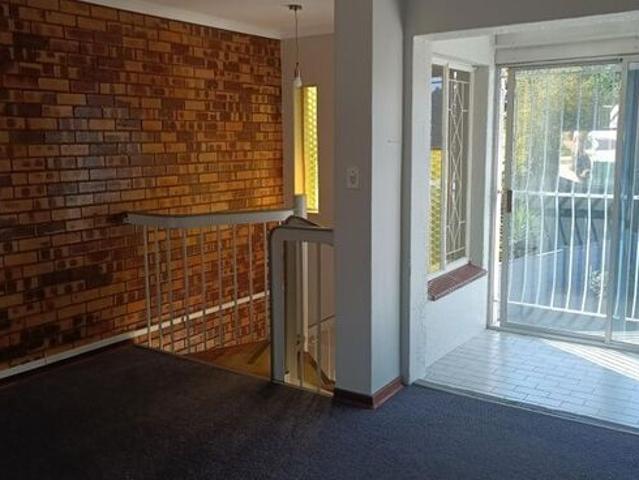 1 Bedroom cottage to rent in Weltevreden Park, Roodepoort