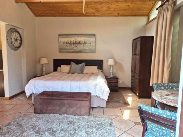 1 Bedroom cottage to rent in Wendywood, Sandton
