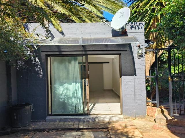 1 Bedroom cottage to rent in Westdene, Johannesburg